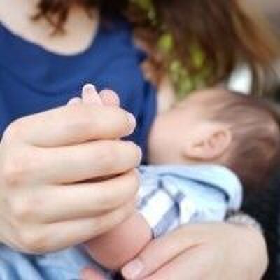 母乳育児のメリットと頑張りすぎないコツ 暮らしニスタ