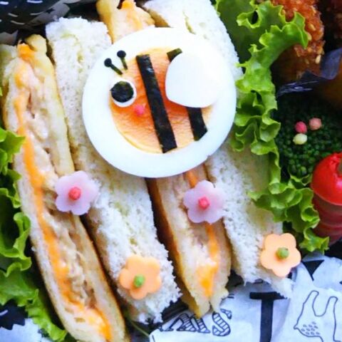 キャラ弁 ホットサンドの蜜蜂弁当 暮らしニスタ キャラ弁 ホットサンドの蜜蜂弁当 暮らしニスタ