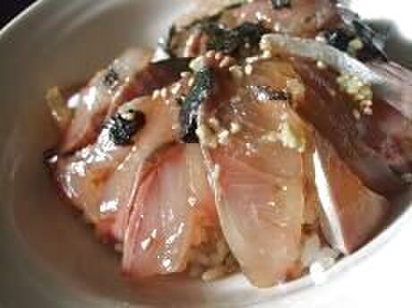 めんつゆで気軽に漬け丼 お刺身の残りはちょっと手を加えて 暮らしニスタ