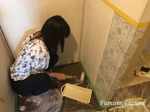 Diy 壁の下半分だけ貼り替えて腰壁に 暮らしニスタ