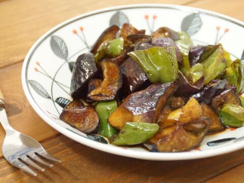 ナスとピーマンのバルサミコ酢炒め 暮らしニスタ