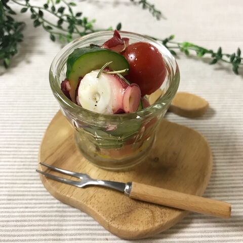 りんご酢 ローズマリーで タコときゅうりとトマトのマリネ 暮らしニスタ りんご酢 ローズマリーで タコときゅうりとトマトのマリネ 暮らしニスタ