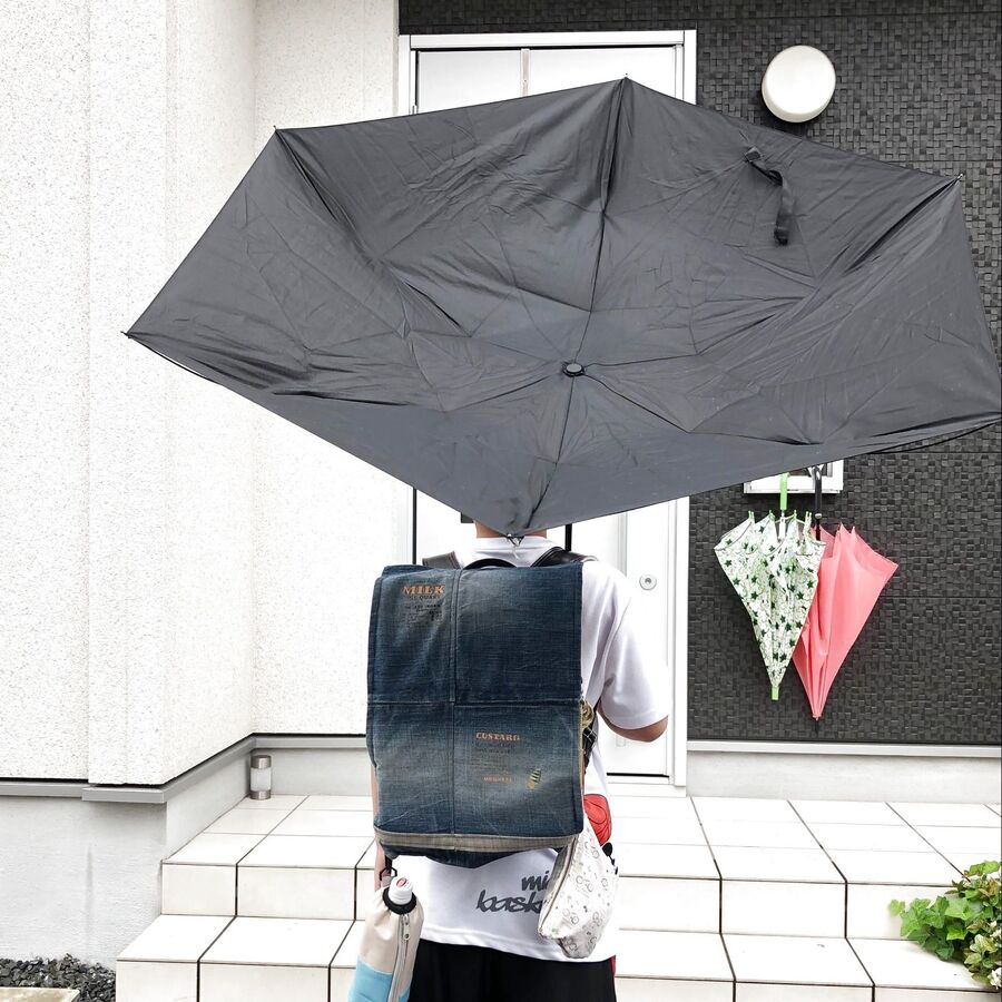 Dcm折りたたみ傘がスゴイ 強風で反り返っても一気に元通り 暮らしニスタ Dcm折りたたみ傘がスゴイ 強風で反り返っても一気に元通り 暮らしニスタ