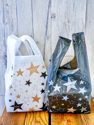 セリアのスター柄レジ袋12枚100円 税別 モノクロがオシャレ 暮らしニスタ
