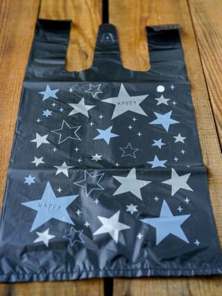 セリアのスター柄レジ袋12枚100円 税別 モノクロがオシャレ 暮らしニスタ