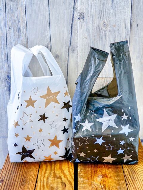 セリアのスター柄レジ袋12枚100円 税別 モノクロがオシャレ 暮らしニスタ セリアのスター柄レジ袋12枚100円 税別 モノクロがオシャレ 暮らしニスタ