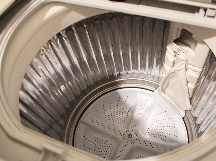 驚くほど簡単！知っておきたい洗濯機の水拭き方法