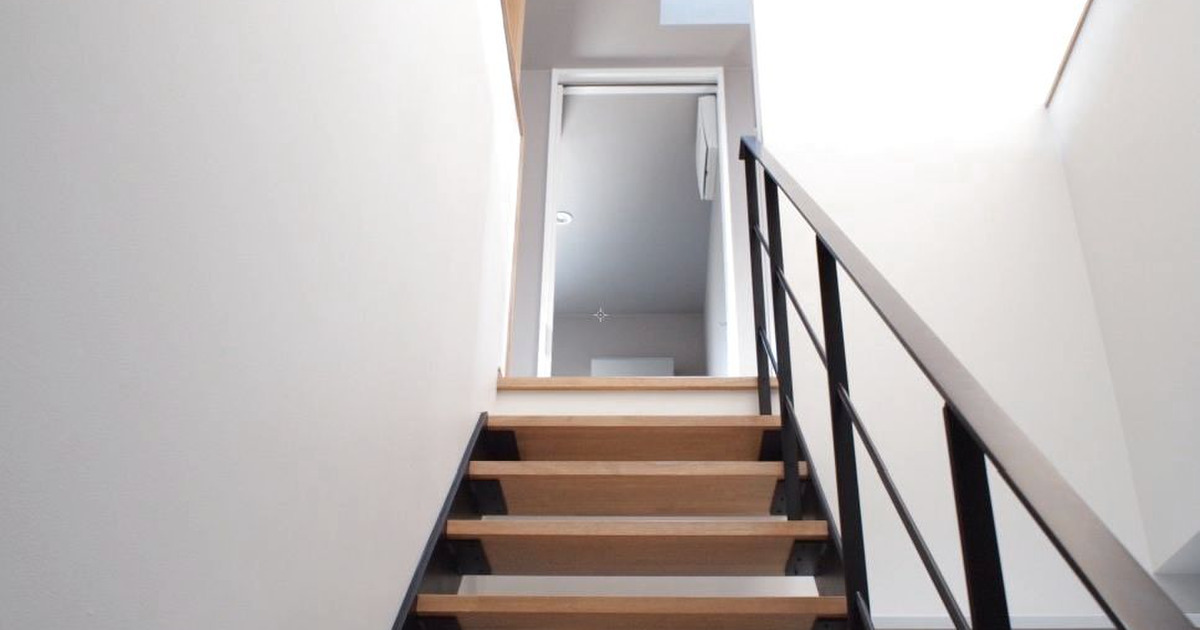 マステで解決 階段掃除の救世主 暮らしニスタ