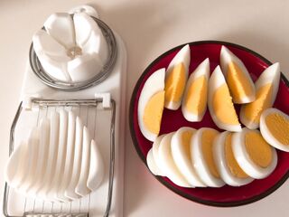 懐かしの 玉子切り器がセリアに 暮らしニスタ