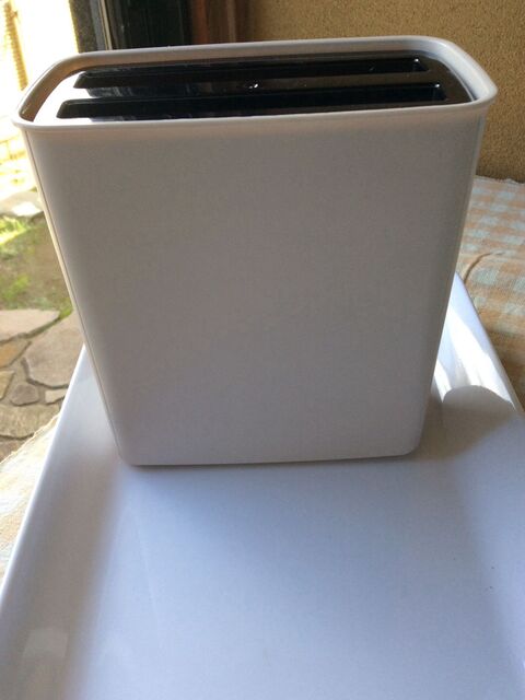 100均で購入 卓上ゴミ箱としてデコパージュしました 暮らしニスタ 100均で購入 卓上ゴミ箱としてデコパージュしました 暮らしニスタ