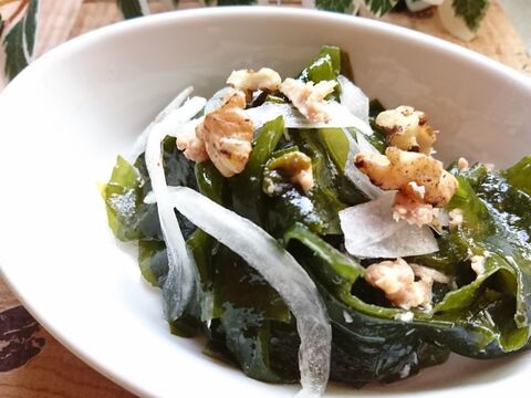 旨味全部頂き ツナ缶とわかめdeダイエット中も罪悪感なしの箸休め スパイス利かせてお酒にも 暮らしニスタ