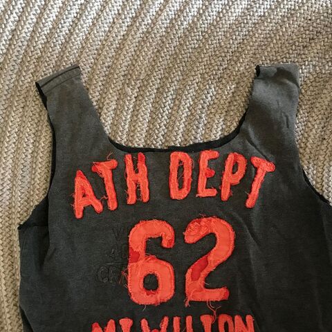 ミシン不要 思い出のtシャツを簡単エコバッグにリメイク 暮らしニスタ