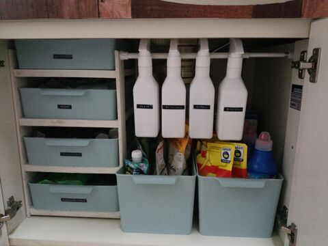 洗面所下の収納を 100均を使ってすっきり収納 暮らしニスタ 洗面所下の収納を 100均を使ってすっきり収納 暮らしニスタ