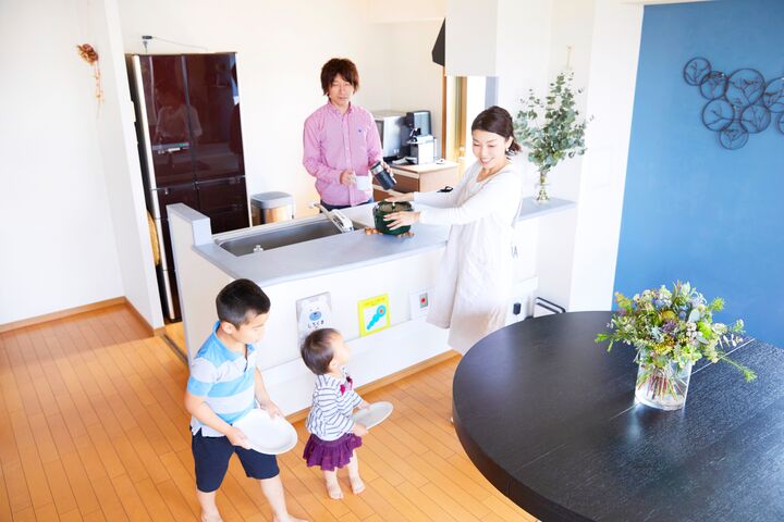 「トヨタ式家事シェア」で家族みんなでお片づけ!時短を叶える3つの必勝ステップとは?