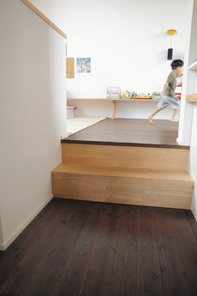 スキップフロアのリビング