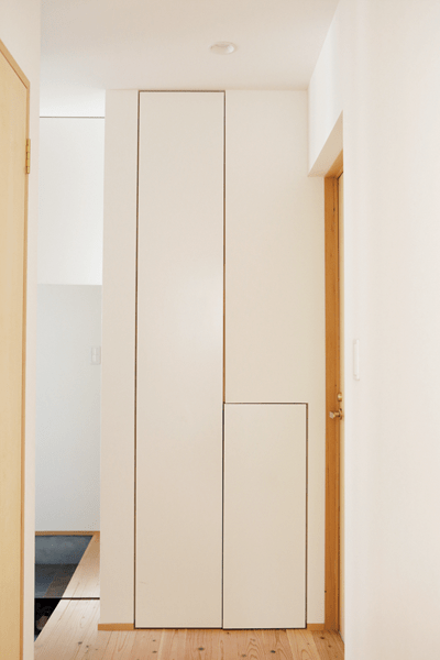 玄関と洗面室のデッドスペースの収納