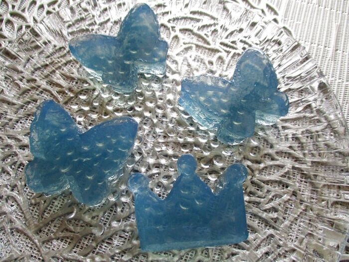 不思議な青いティー活用術！セリアの抜型で青い蝶作り！