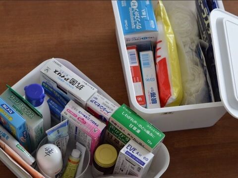 薬収納をスッキリ使いやすくする セリアのフタ付きボックス 暮らしニスタ 薬収納をスッキリ使いやすくする セリアのフタ付きボックス 暮らしニスタ