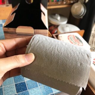 可愛いパッケージに一目惚れ 脱臭炭のニオイとり紙 暮らしニスタ