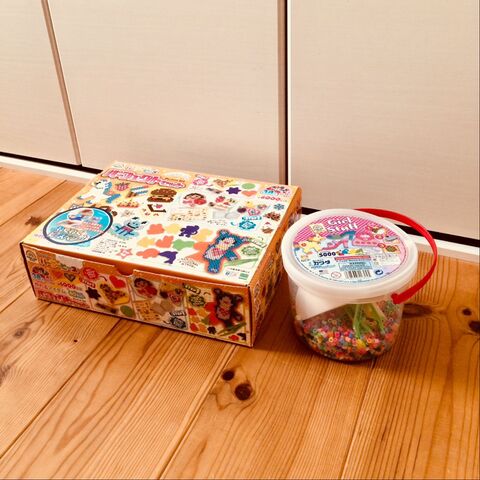 ダイソー スクエア収納box にシンデレラフィット カラフルおもちゃをシンプルに収納 暮らしニスタ ダイソー スクエア収納box にシンデレラフィット カラフルおもちゃをシンプルに収納 暮らしニスタ