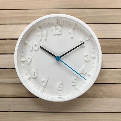 Ikeaの掛け時計を 自分好みにリメイクしよう 暮らしニスタ Ikeaの掛け時計を 自分好みにリメイクしよう 暮らしニスタ