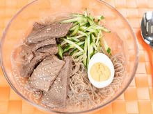 「いんくんのハンサムごはん」配信開始！第1話は夏にぴったり「水冷麺」♪