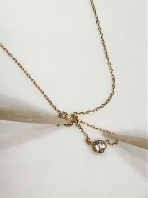 絡まったネックレスを簡単にほどく裏技 暮らしニスタ 絡まったネックレスを簡単にほどく裏技 暮らしニスタ