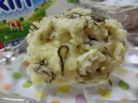 材料4つ 濃厚クリーミー クリームチーズと塩昆布のポテサラ 暮らしニスタ 材料4つ 濃厚クリーミー クリームチーズと塩昆布のポテサラ 暮らしニスタ