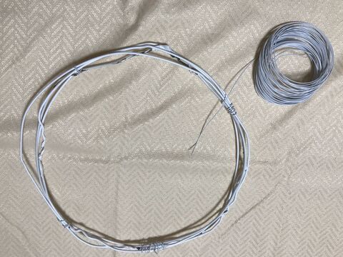 100均の造花と家にあるハンガーで 華やかで大きなウェルカムリース 暮らしニスタ 100均の造花と家にあるハンガーで 華やかで大きなウェルカムリース 暮らしニスタ