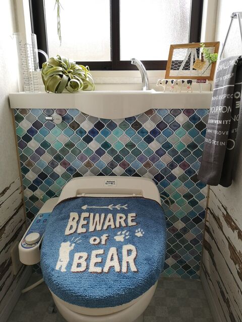 コラベルタイル柄でトイレをリメイク 暮らしニスタ コラベルタイル柄でトイレをリメイク 暮らしニスタ