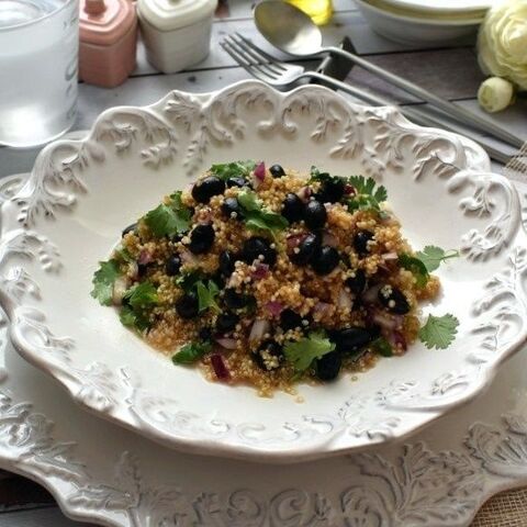 黒豆が主役のビューティーサラダ キヌアと黒豆サラダ 暮らしニスタ