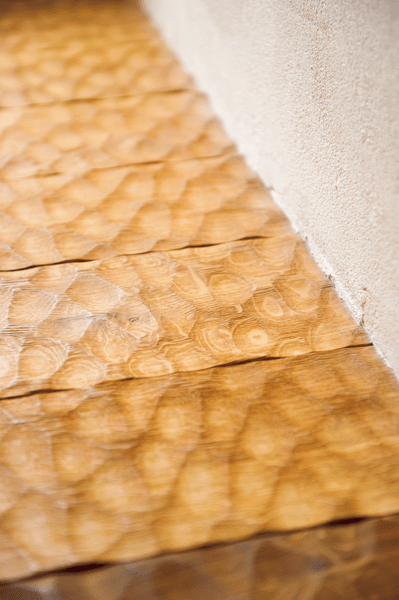 スプーンカットで仕上げた床