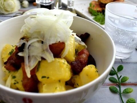 地中海の香り ニンニクをきかせたポテトサラダ 暮らしニスタ 地中海の香り ニンニクをきかせたポテトサラダ 暮らしニスタ
