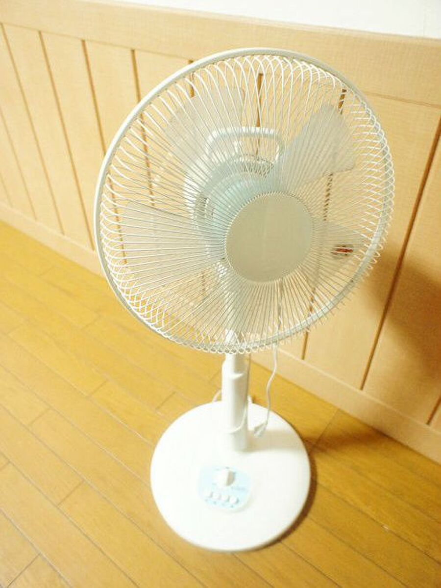 扇風機解体で内部もちゃちゃっと掃除 暮らしニスタ 扇風機解体で内部もちゃちゃっと掃除 暮らしニスタ