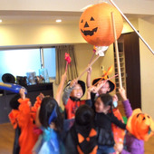 100均ランタンを「ピニャータ」に、ハロウィンパーティーを盛り上がろう！