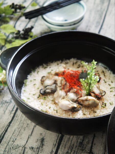 和洋折衷炊きこみご飯❤牡蠣のアヒージョ風のオイル炊き込みご飯