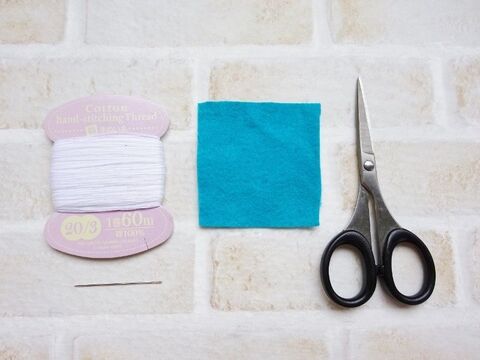 手軽に作れるフェルトのお花 バラの作り方 暮らしニスタ 手軽に作れるフェルトのお花 バラの作り方 暮らしニスタ