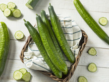 ダイエットでも注目！きゅうりをおいしく食べる「切り方」＆簡単レシピ
