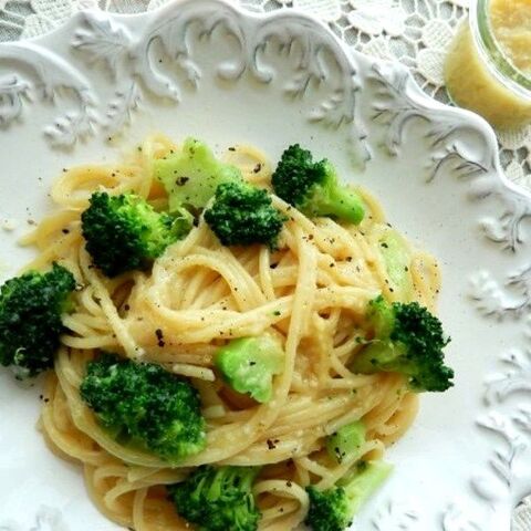 作り置きにも便利なパスタソース ニンニクオイルソース 暮らしニスタ 作り置きにも便利なパスタソース ニンニクオイルソース 暮らしニスタ