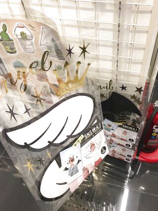 フォトスポットを自宅で フォトウォールステッカー 暮らしニスタ フォトスポットを自宅で フォトウォールステッカー 暮らしニスタ