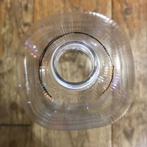 たたむ必要なし そのまま突っ込むだけ ペットボトルリメイク 便利なポリ袋ストッカー 暮らしニスタ
