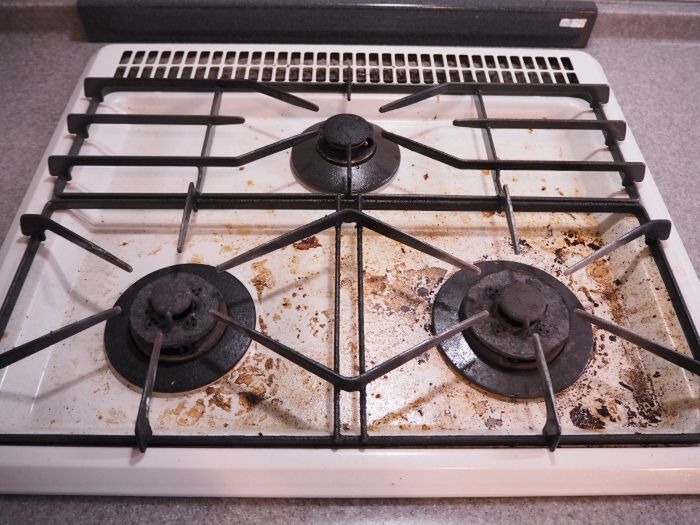 重曹 アレで激ラク ガスコンロのこびりつきが気持ちいいほど落ちる 家事コツ 暮らしニスタ