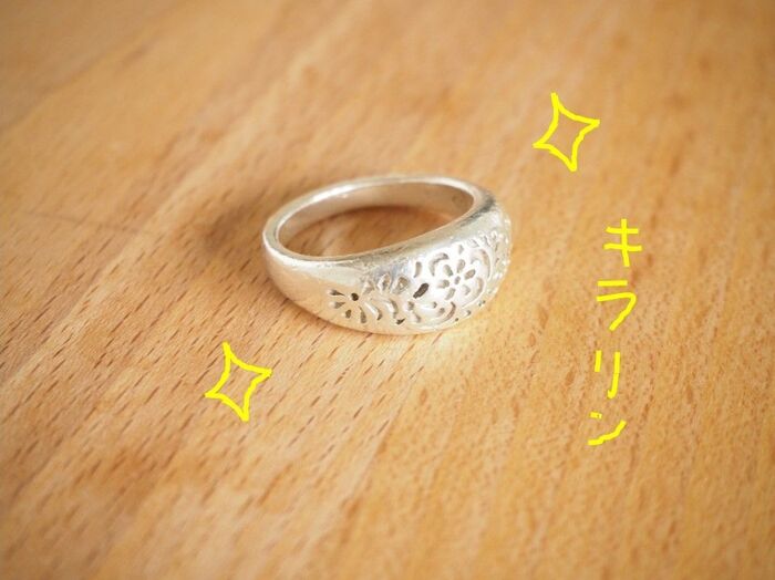 重曹 アルミホイルの威力 シルバーアクセの黒ずみが一瞬で 家事コツ 暮らしニスタ 重曹 アルミホイルの威力 シルバーアクセの黒ずみが一瞬で 家事コツ 暮らしニスタ