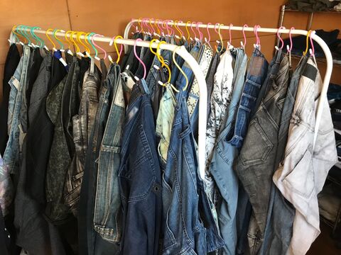 まるでショップ 見やすくわかりやすい オープンな衣類収納 暮らしニスタ