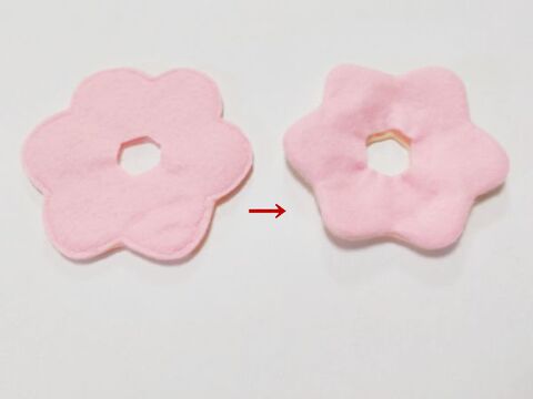 フェルトで遊ぼう ポンデリングの作り方 暮らしニスタ フェルトで遊ぼう ポンデリングの作り方 暮らしニスタ