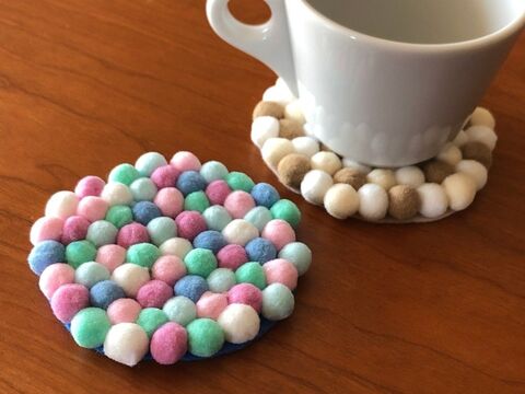 100均ハンドメイド フェルトボールでコースターを作ってみました 暮らしニスタ 100均ハンドメイド フェルトボールでコースターを作ってみました 暮らしニスタ
