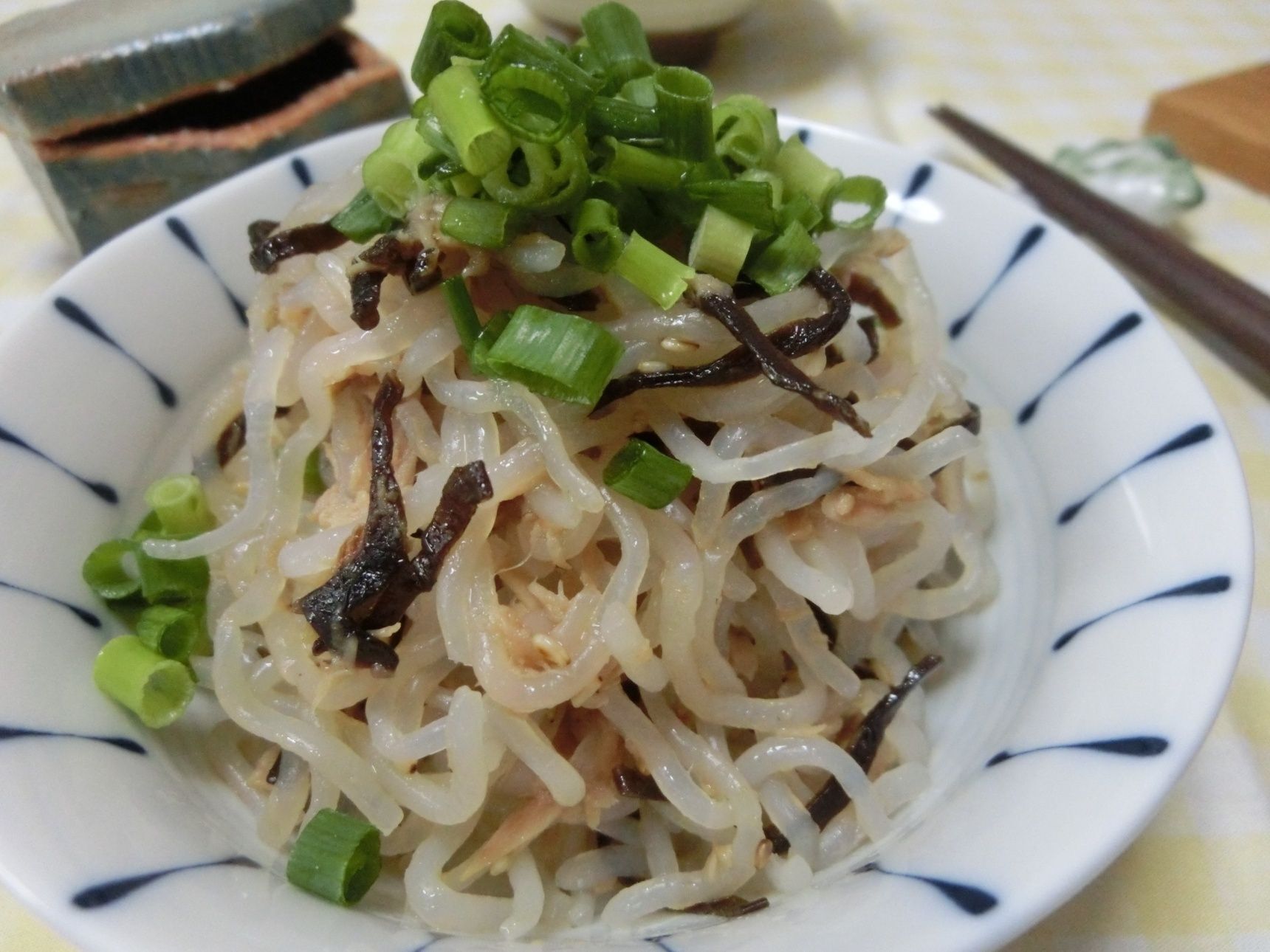 たった2つで味が決まる☆　味見で完食しかけました♪　しらたきとツナ炒め