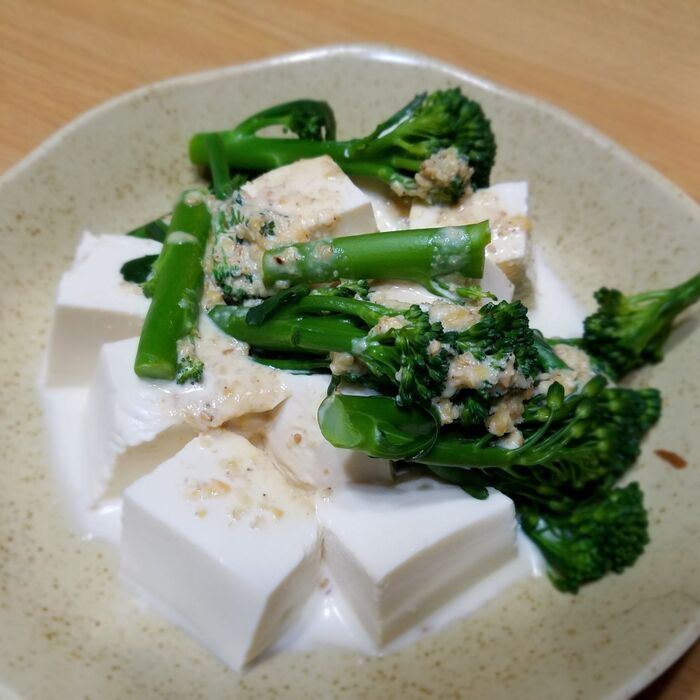 豆腐と茎ブロッコリーの温かいサラダ♪