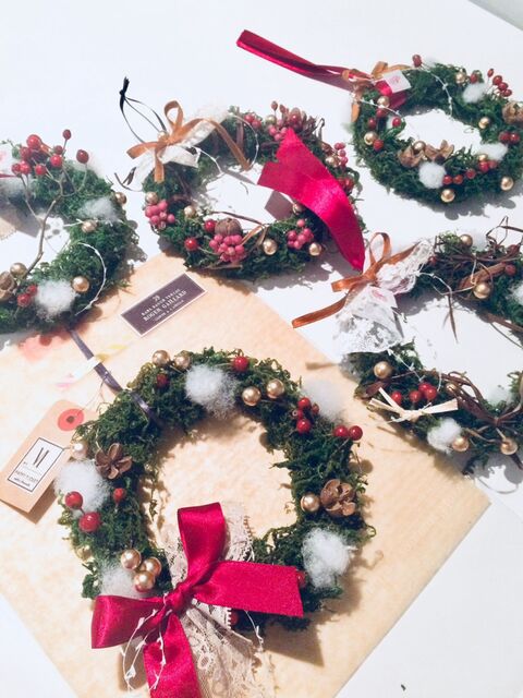 100均商品を使ってクリスマスリースを作りました 暮らしニスタ 100均商品を使ってクリスマスリースを作りました 暮らしニスタ