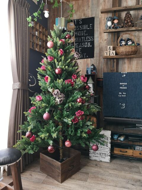 今年は大人っぽく 100均グッズを使ってクリスマスツリーをディスプレイ 暮らしニスタ 今年は大人っぽく 100均グッズを使ってクリスマスツリーをディスプレイ 暮らしニスタ